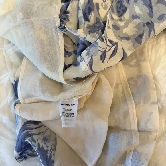 Reformation Twilight Dress in Lucerne - Picture 8 of 13